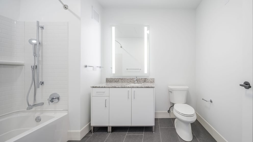871 ARO 310 Bath