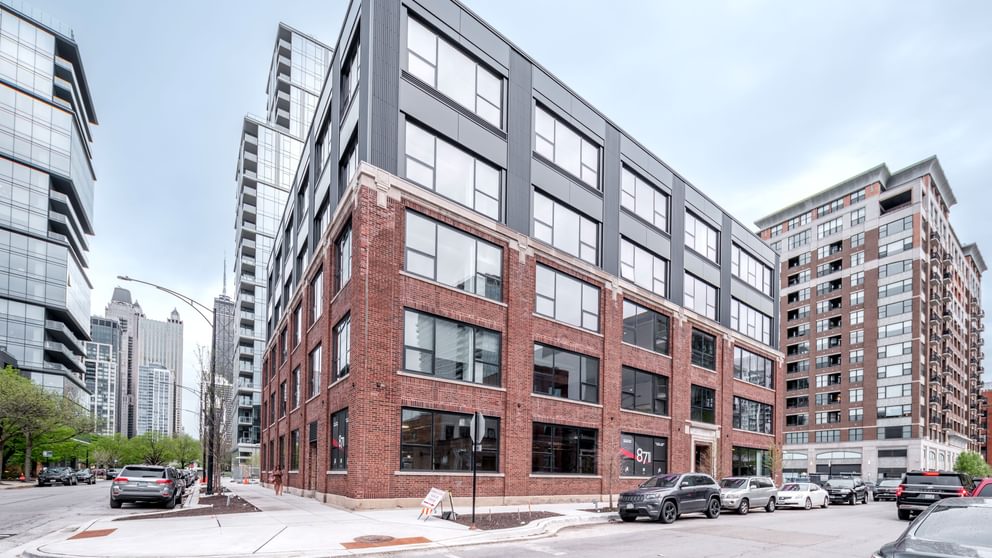 871 Exterior 1