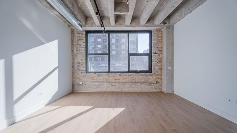 871 Unit209 Living